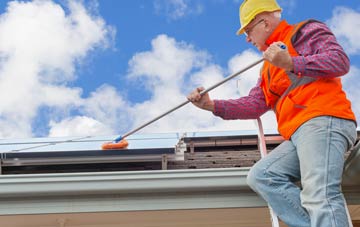Stanford On Teme soft wash roof cleaning